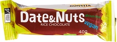 Chocolate-bar date + nuts